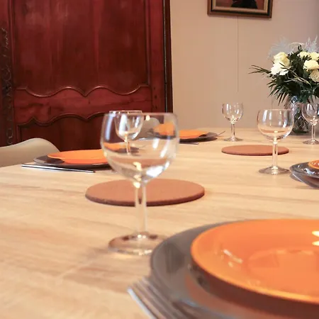 Gite Le Relais De Poste Mortagne-sur-Sevre Zimmer foto